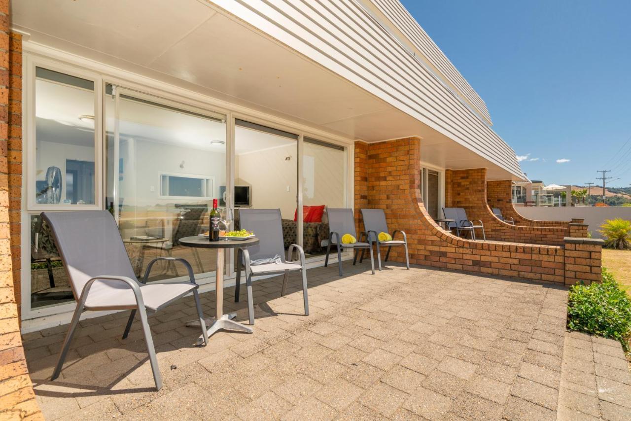 The Oceanside Motel Whitianga Buitenkant foto