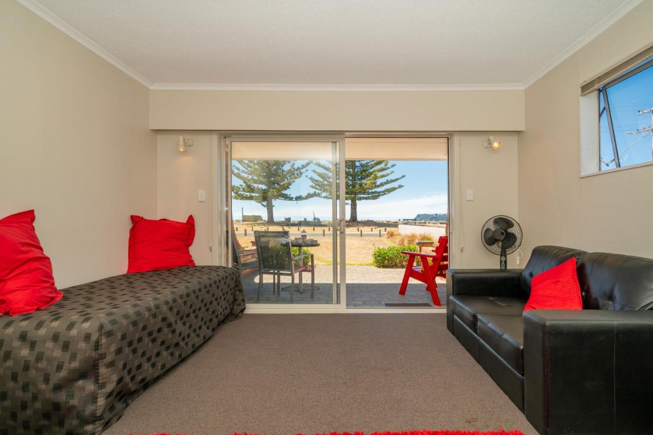 The Oceanside Motel Whitianga Buitenkant foto