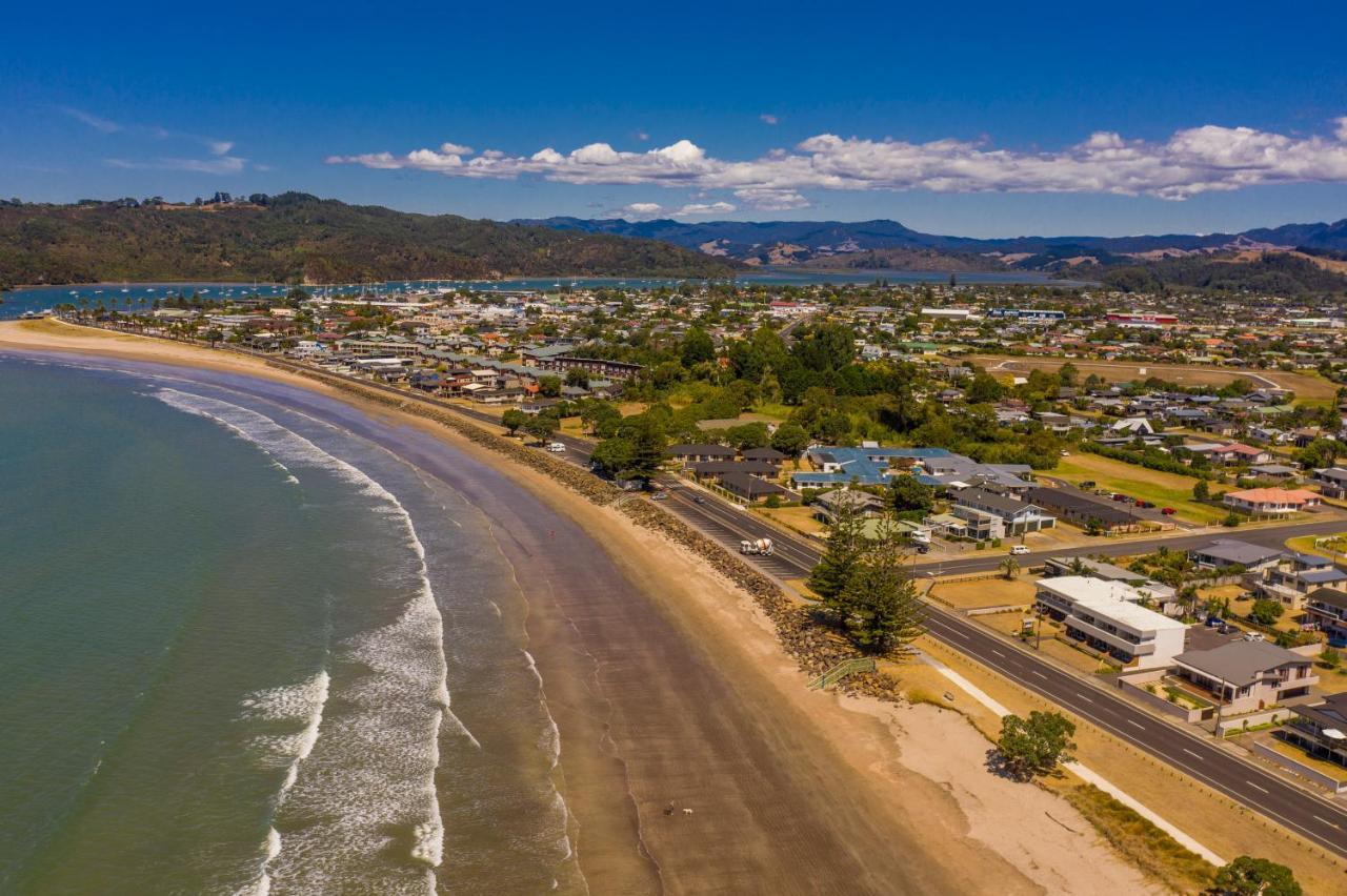 The Oceanside Motel Whitianga Buitenkant foto