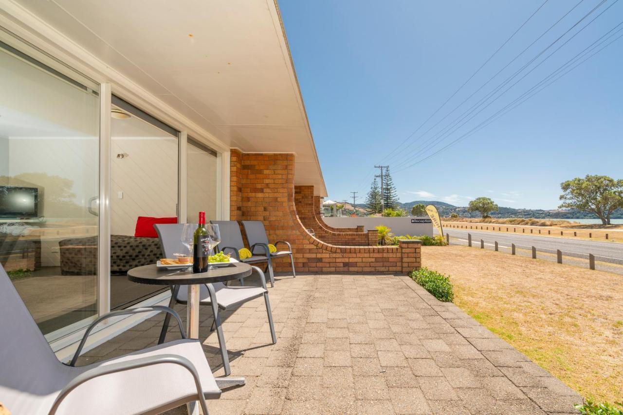 The Oceanside Motel Whitianga Buitenkant foto